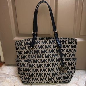MICHEAL Michael Kors Jet Set Signature Logo Canvas Tote
